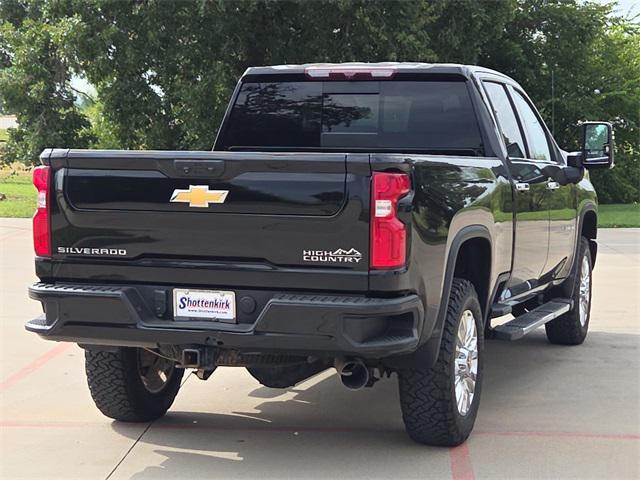 Photo of 2022 Black Chevrolet Silverado 3500