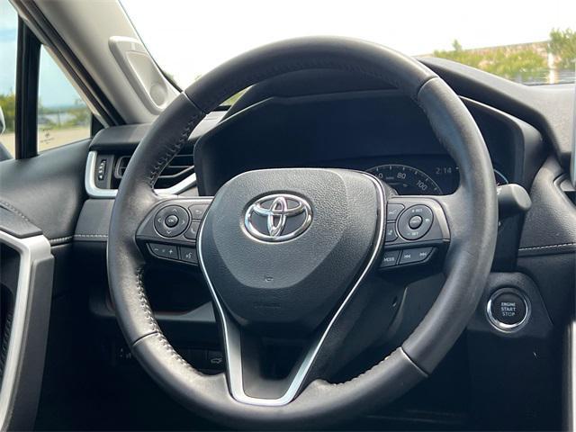 Photo of 2022 White Toyota RAV4