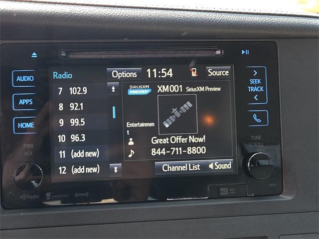 Photo of 2016 Predawn Gray Mica Toyota Sienna