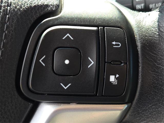 Photo of 2016 Predawn Gray Mica Toyota Sienna