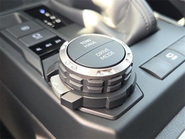 Photo of 2025 Wind Chill Pearl Toyota 4Runner