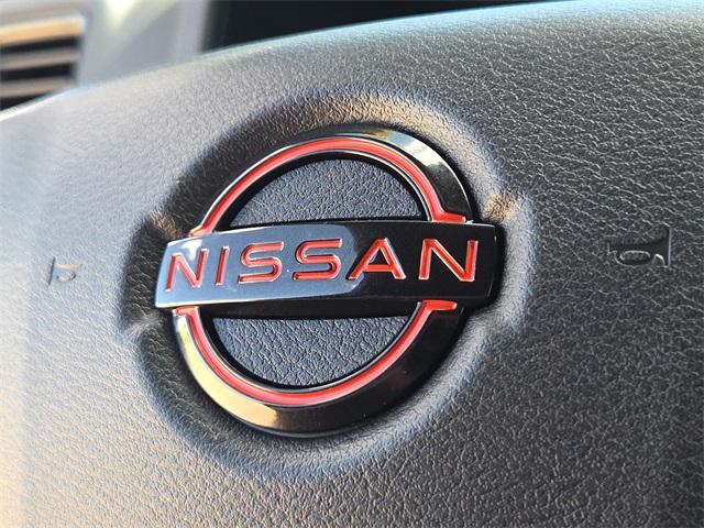 Photo of 2024 Boulder Gray Pearl Nissan Frontier