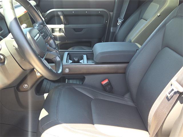 Photo of 2023 Silicon Silver Premium Metallic Land Rover Defender