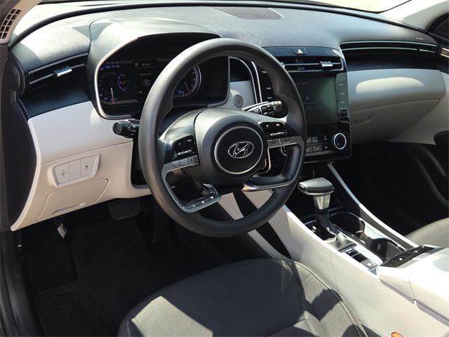 Photo of 2022 Shimmering Silver Hyundai TUCSON