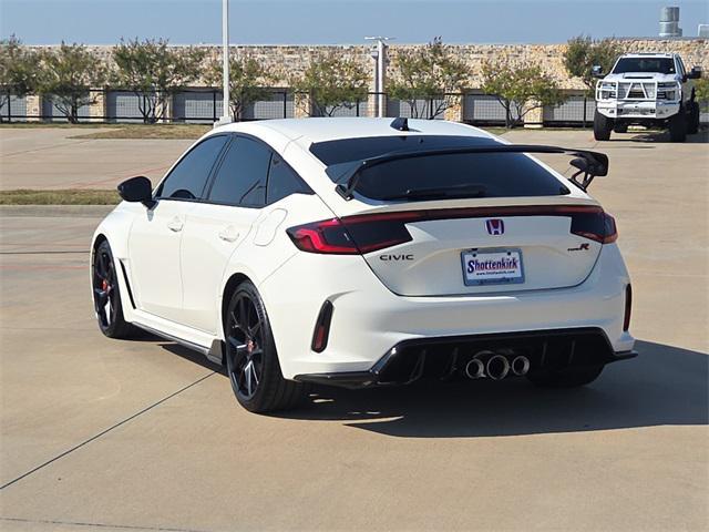 Photo of 2025 Championship White Honda Civic Type R