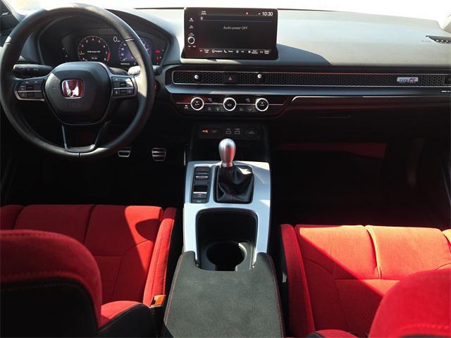 Photo of 2025 Championship White Honda Civic Type R