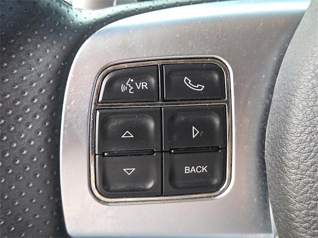 Photo of 2013 Brilliant Black Crystal Pearlcoat Jeep Grand Cherokee