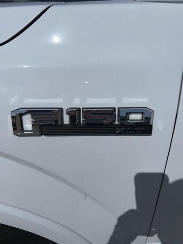 Photo of 2016 Oxford White Ford F-150