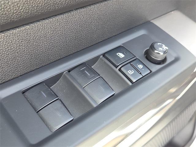 Photo of 2022 White Toyota Tundra