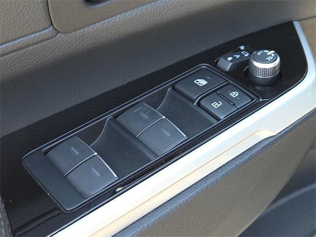 Photo of 2025 Magnetic Gray Metallic Toyota Sienna
