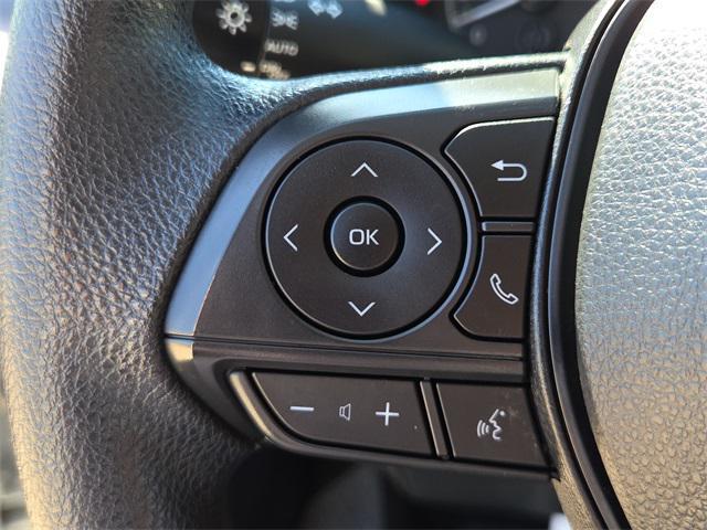 Photo of 2021 White Toyota Corolla