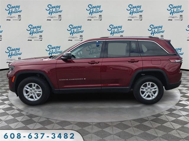 Photo of 2022 Velvet Red Pearlcoat Jeep Grand Cherokee
