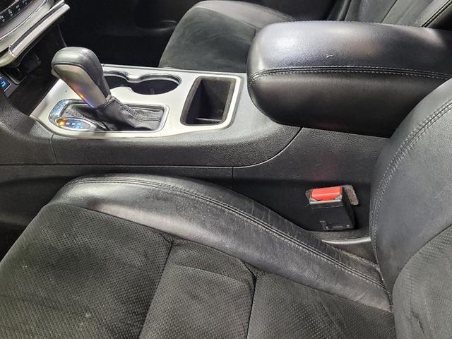 Photo of 2017 Gray Jeep Grand Cherokee
