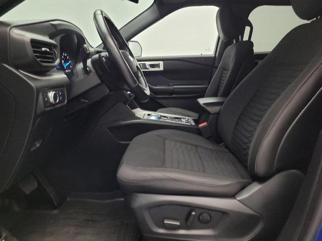 Photo of 2020 Atlas Blue Metallic Ford Explorer