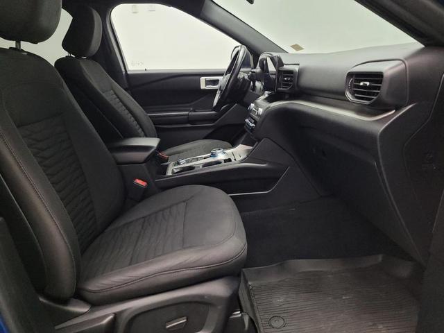 Photo of 2020 Atlas Blue Metallic Ford Explorer