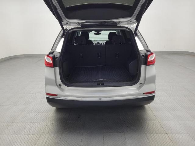 Photo of 2018 Silver Ice Metallic Chevrolet Equinox