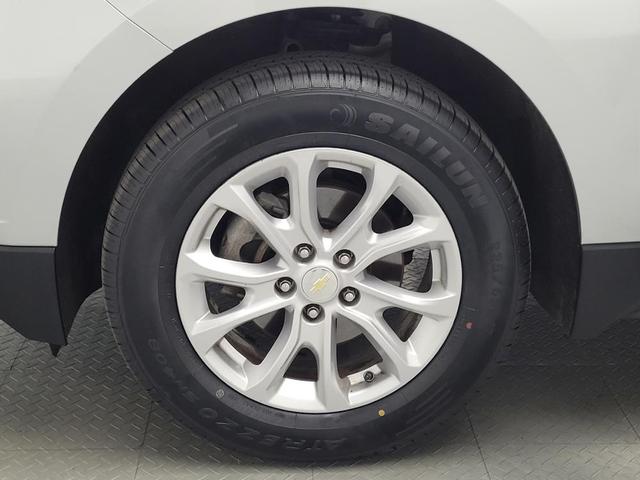 Photo of 2018 Silver Ice Metallic Chevrolet Equinox