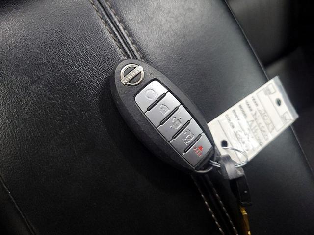 Photo of 2023 Gray Nissan Altima