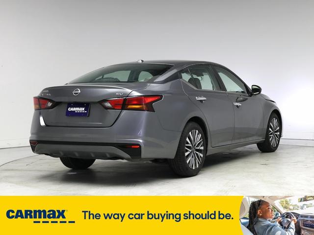 Photo of 2023 Gray Nissan Altima