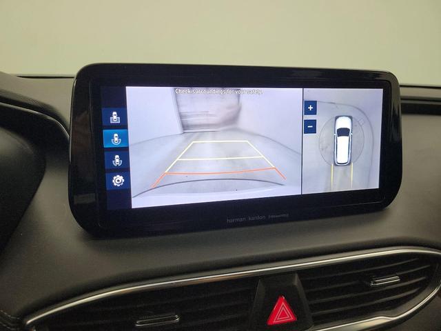 Photo of 2022 White Hyundai SANTA FE