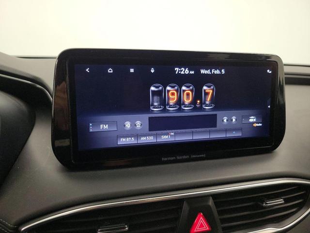 Photo of 2022 White Hyundai SANTA FE