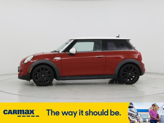 Photo of 2018 Red MINI Hardtop