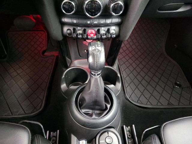 Photo of 2018 Red MINI Hardtop