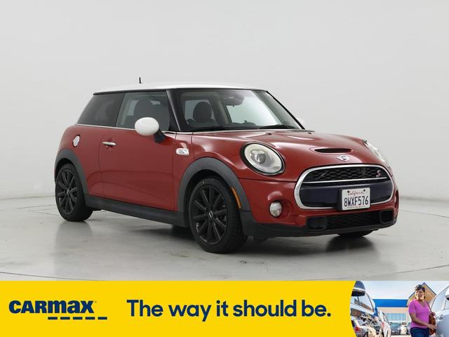 Photo of 2018 Red MINI Hardtop
