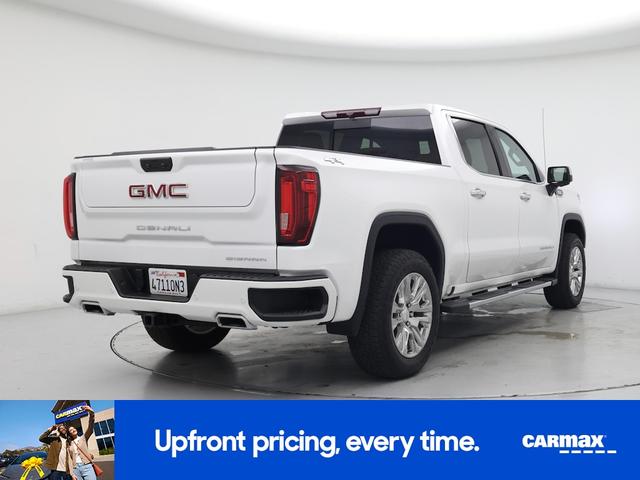 Photo of 2022 White GMC Sierra 1500