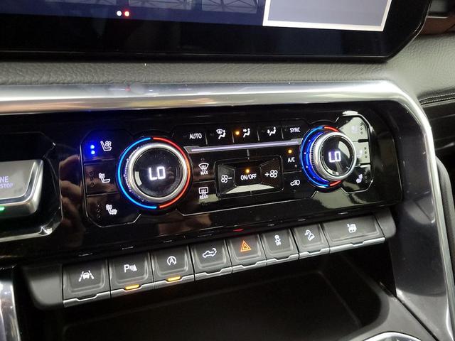 Photo of 2022 White GMC Sierra 1500