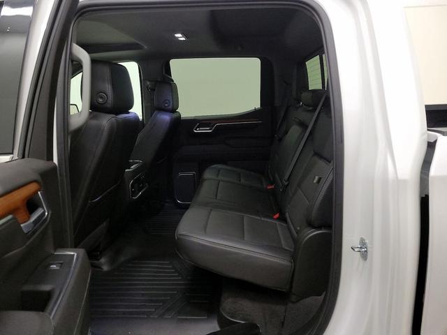 Photo of 2022 White GMC Sierra 1500