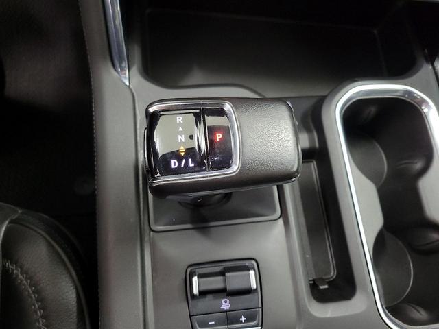 Photo of 2022 White GMC Sierra 1500