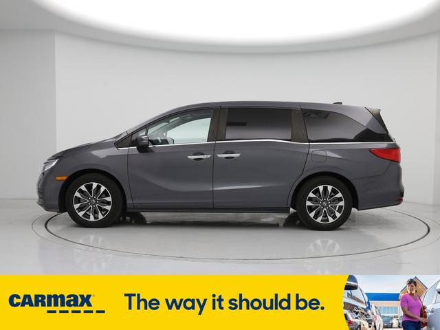 Photo of 2022 Gray Honda Odyssey