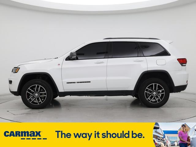 Photo of 2018 White Jeep Grand Cherokee