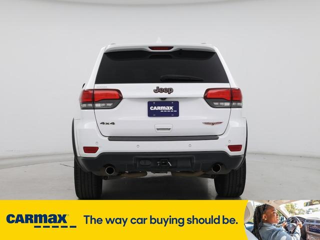 Photo of 2018 White Jeep Grand Cherokee