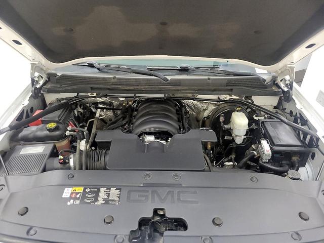 Photo of 2015 White GMC Sierra 1500