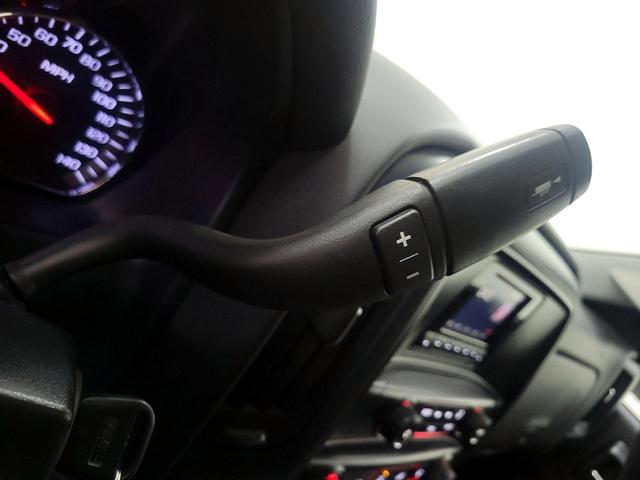 Photo of 2015 White GMC Sierra 1500