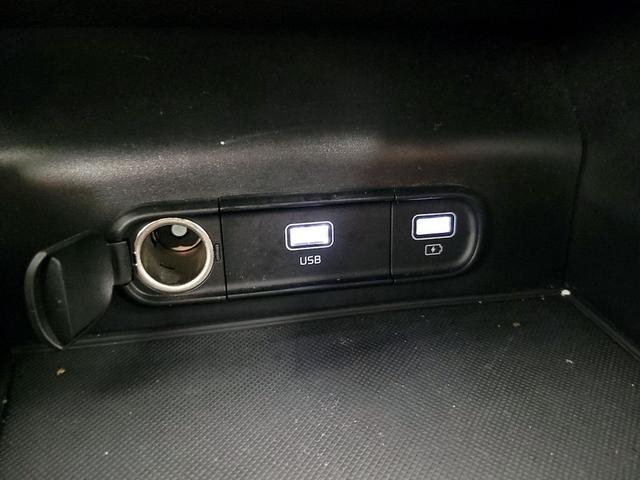Photo of 2023 White Kia K5