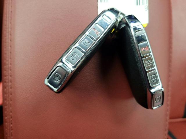 Photo of 2023 White Kia K5