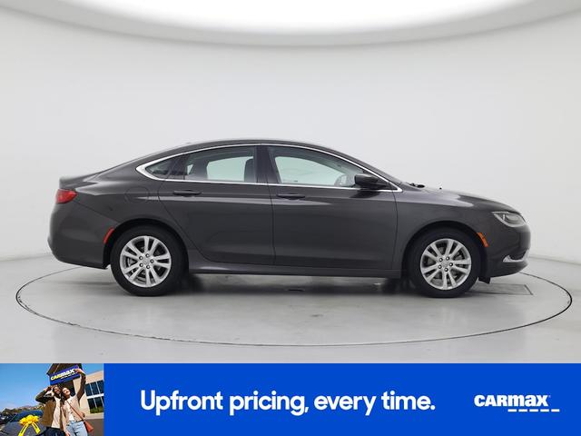 Photo of 2015 Gray Chrysler 200