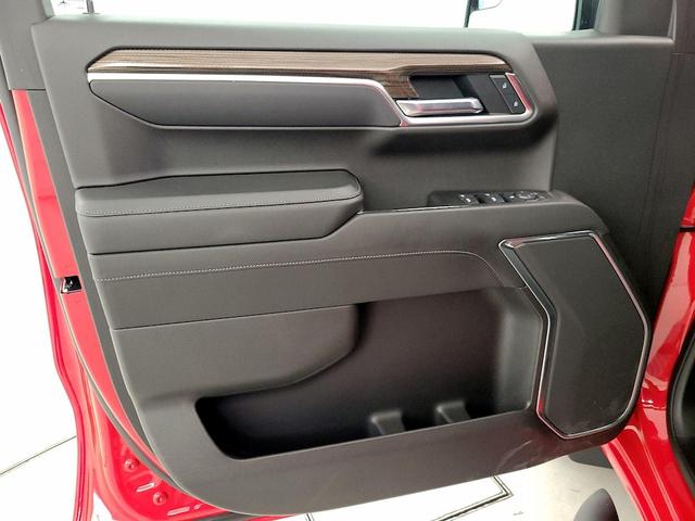 Photo of 2022 Red Chevrolet Silverado 1500