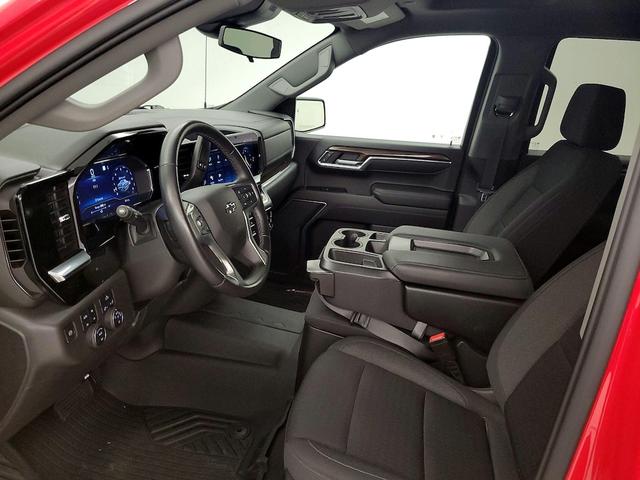 Photo of 2022 Red Chevrolet Silverado 1500