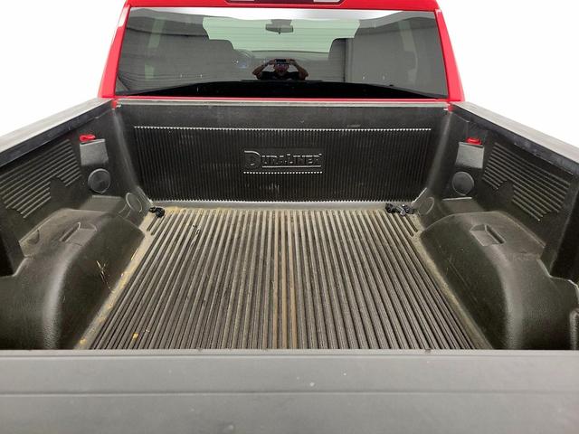 Photo of 2022 Red Chevrolet Silverado 1500