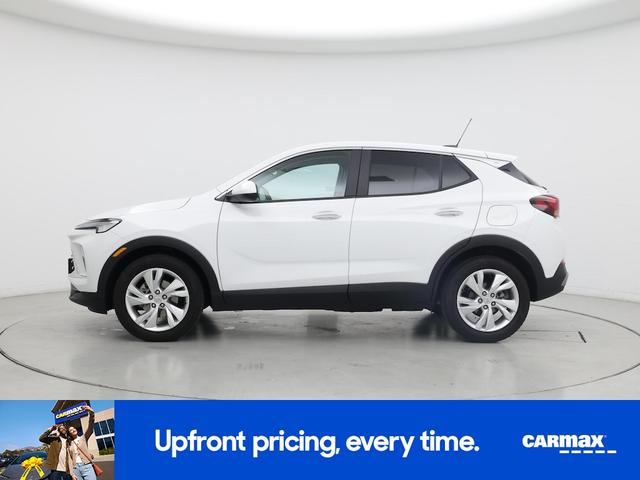 Photo of 2025 White Buick Encore GX