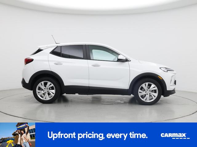 Photo of 2025 White Buick Encore GX