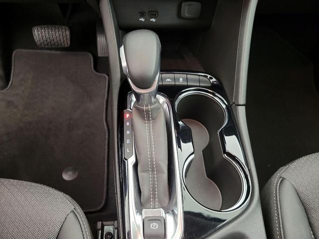 Photo of 2025 White Buick Encore GX