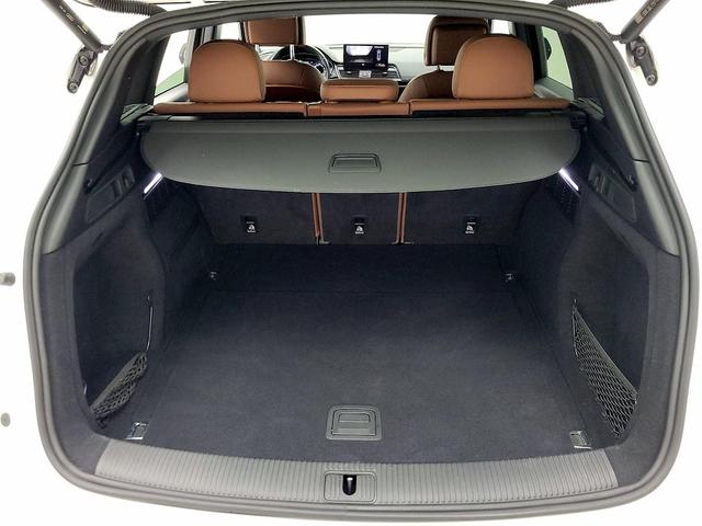 Photo of 2021 White Audi Q5