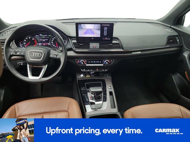 Photo of 2021 White Audi Q5
