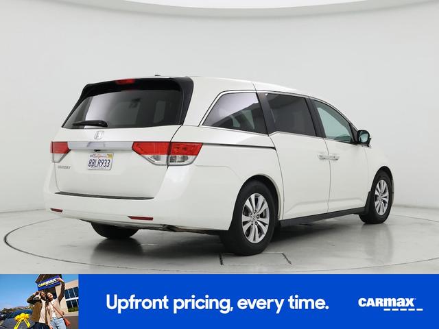 Photo of 2015 White Honda Odyssey