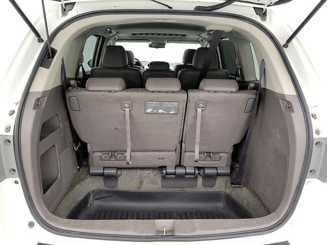 Photo of 2015 White Honda Odyssey